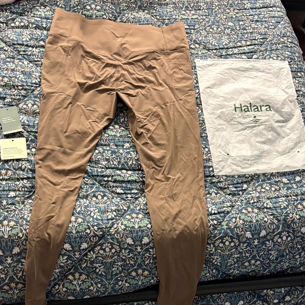 HALARA Beige/tan Leggings, butt lifting tummy control sculpting size XL (16)